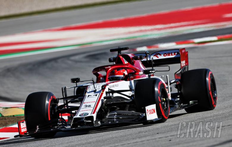 Kubica tops disrupted first day of second F1 test