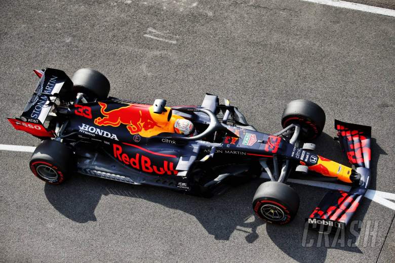 Max Verstappen (NLD) Red Bull Racing RB16.