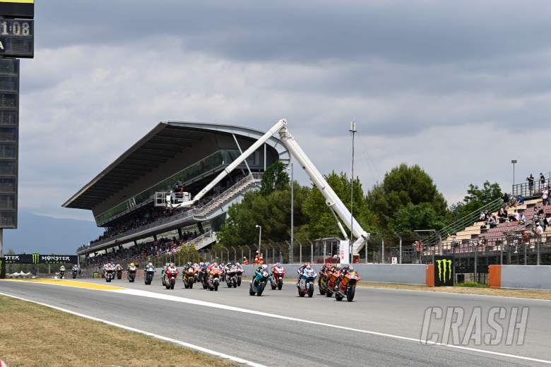 Race start, Moto2 race, Catalunya MotoGP 6 June 2021