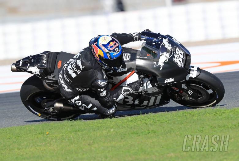 Oliveira 'mengerem' dengan KTM Tech3