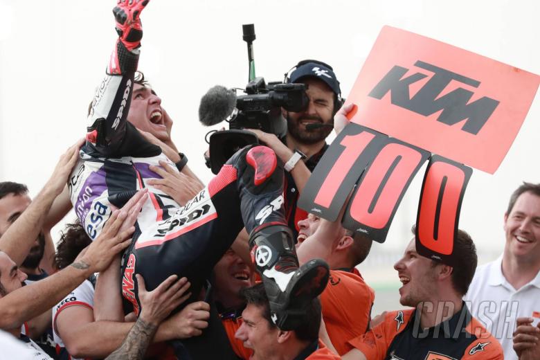 'Balapan luar biasa' - Arenas menyerahkan kemenangan ke-100 KTM
