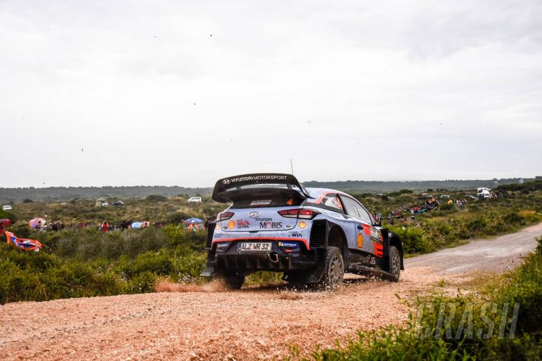 Mikkelsen makes early charge from Neuville