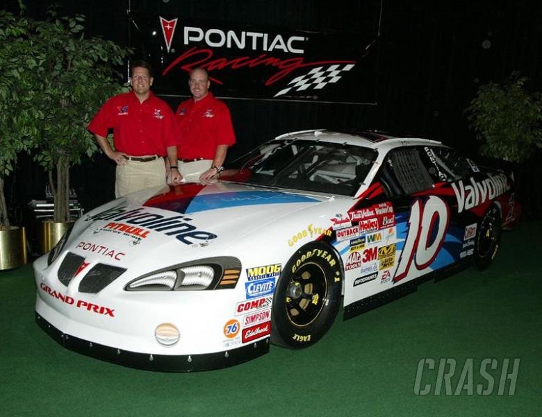 Pontiac unveil 2003 challenger.