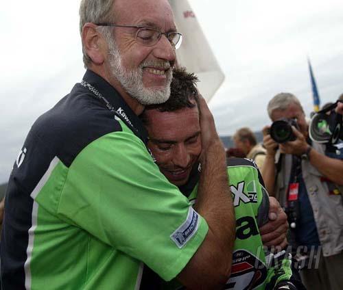 Motocross in mourning as de Groot passes away.