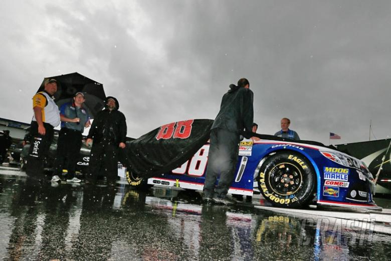 Kentucky: Rain forces Cup race postponement