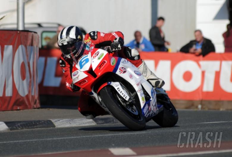 Dunlop stuns Guy Martin with Gold Cup triumph