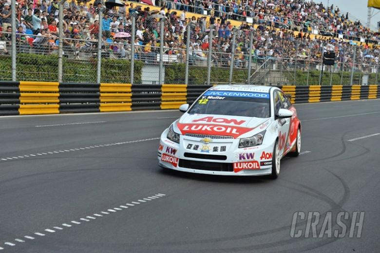 Masterful Muller's seventh victory of 2013 with Macau win