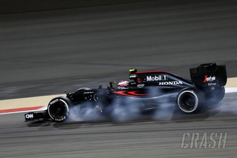 Button targets Q3 after McLaren upturn in pace