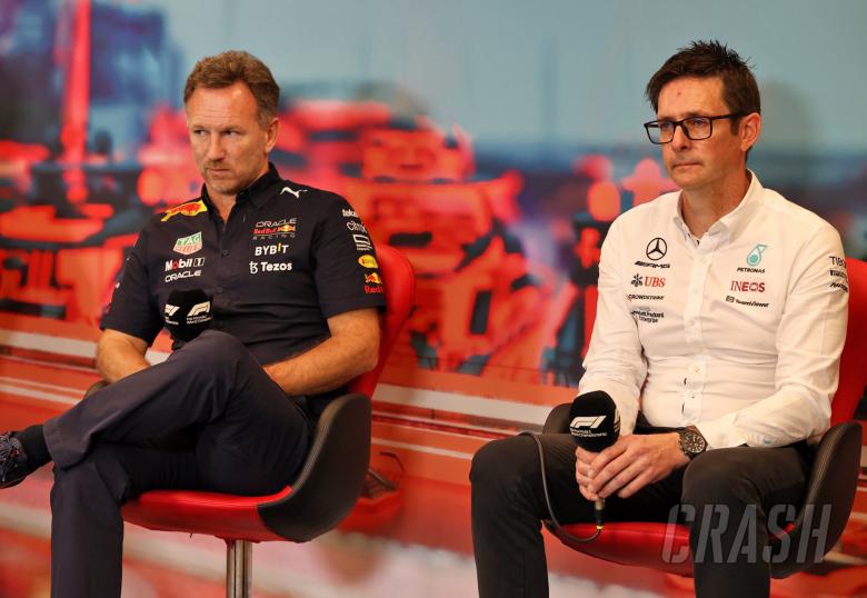 (L to R): Christian Horner (GBR) Red Bull Racing Team Principal and Andrew Shovlin (GBR) Mercedes AMG F1 Trackside