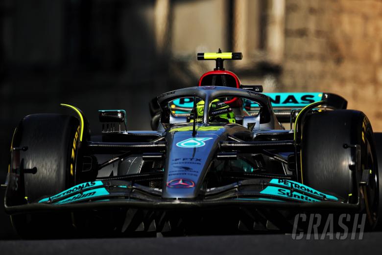 Lewis Hamilton (GBR) Mercedes AMG F1 W13. Formula 1 World Championship, Rd 8, Azerbaijan Grand Prix, Baku Street Circuit,