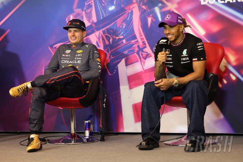 (L to R): Max Verstappen (NLD) Red Bull Racing and Lewis Hamilton (GBR) Mercedes AMG F1 in the post race FIA Press