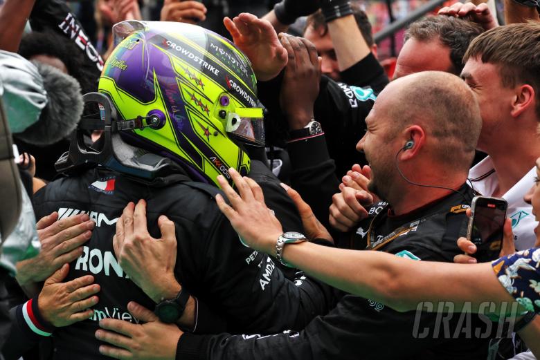 Lewis Hamilton (GBR) Mercedes AMG F1 celebrates his second position in parc ferme with the team. Formula 1 World
