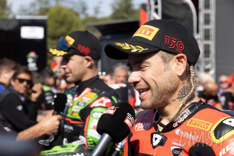 Alvaro Bautista and Jonathan Rea, Catalunya WorldSBK superpole race, 25 September