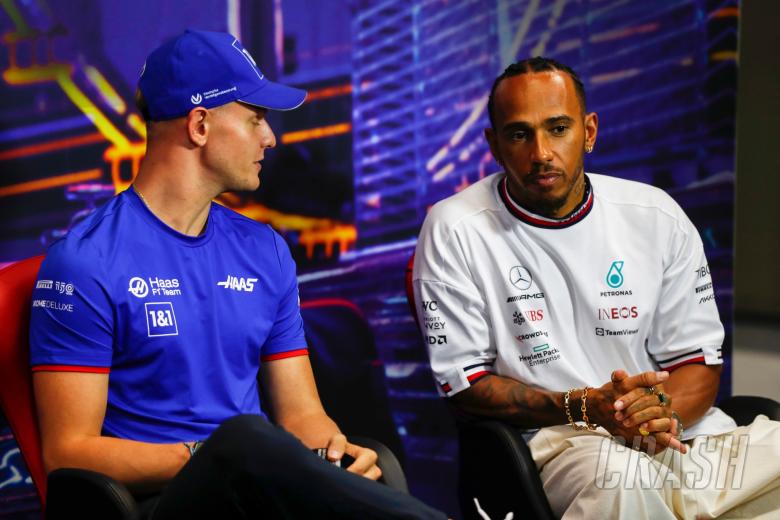 (L to R): Mick Schumacher (GER) Haas F1 Team and Lewis Hamilton (GBR) Mercedes AMG F1 in the FIA Press Conference. Formula