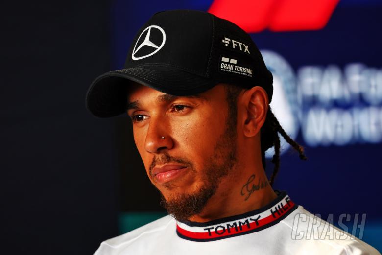 Lewis Hamilton (GBR) Mercedes AMG F1. Formula 1 World Championship, Rd 18, Japanese Grand Prix, Suzuka, Japan, Qualifying