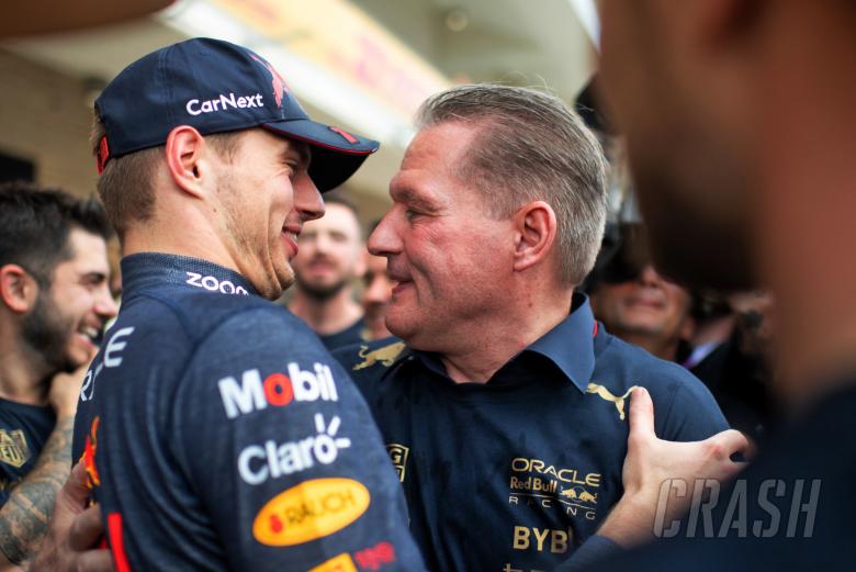 (L to R): Max Verstappen (NLD) Red Bull Racing and his father Jos Verstappen (NLD) celebrate winning the Constructors&#039; World