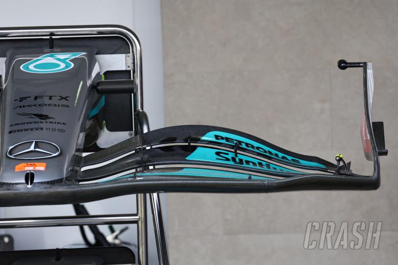 The Mercedes front wing not used in Austin and adjusted for Mexico. Formula 1 World Championship, Rd 20, Mexican Grand