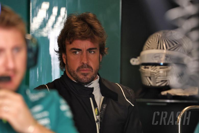 Fernando Alonso (ESP) Aston Martin F1 Team. Formula 1 Testing, Yas Marina Circuit, Abu Dhabi, Monday.
-