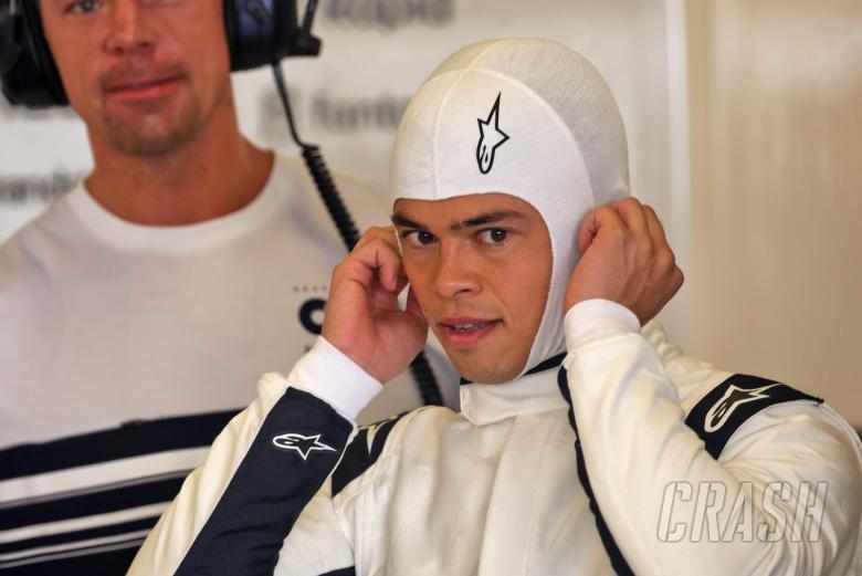 Nyck de Vries (NLD) AlphaTauri. Formula 1 Testing, Yas Marina Circuit, Abu Dhabi, Tuesday.
- www.xpbimages.com, EMail: