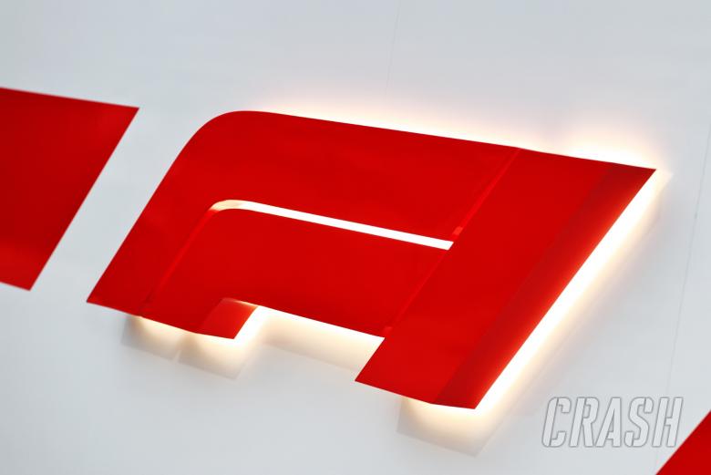 Circuit atmosphere - F1 logo. Formula 1 Testing, Sakhir, Bahrain, Preparations.
- www.xpbimages.com, EMail: