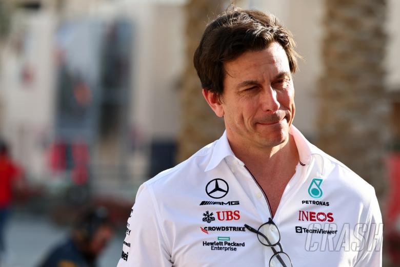 Toto Wolff (GER) Mercedes AMG F1 Shareholder and Executive Director. Formula 1 Testing, Sakhir, Bahrain, Day Three.
-