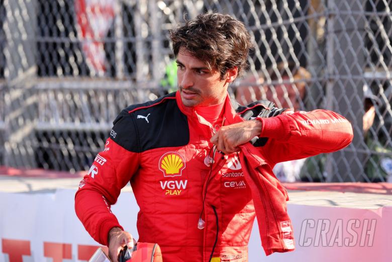 Carlos Sainz Jr (ESP) Ferrari crashed in the second practice session. Formula 1 World Championship, Rd 7, Monaco Grand
