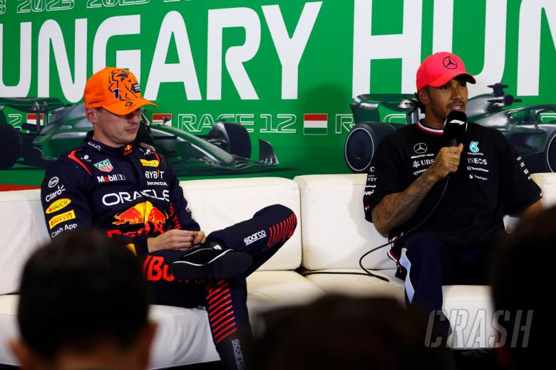 (L to R): Max Verstappen (NLD) Red Bull Racing and Lewis Hamilton (GBR) Mercedes AMG F1 in the post qualifying FIA Press