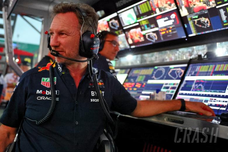 Christian Horner (GBR) Red Bull Racing Team Principal. Formula 1 World Championship, Rd 21, Brazilian Grand Prix, Sao