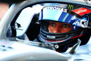 George Russell (GBR) ) Mercedes AMG F1 W13. Kejuaraan Dunia Formula 1, Rd 8, Grand Prix Azerbaijan, Sirkuit Jalanan Baku,
