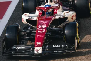 Valtteri Bottas (FIN) Alfa Romeo F1 Team C42. Formula 1 Testing, Yas Marina Circuit, Abu Dhabi, Tuesday.-