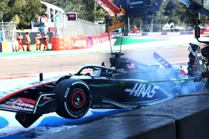 Kevin Magnussen (DEN) Haas VF-23 crashed out of the race. Formula 1 World Championship, Rd 20, Mexican Grand Prix, Mexico