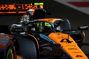 Lando Norris (GBR) McLaren MCL60. Formula 1 World Championship, Rd 23, Abu Dhabi Grand Prix, Yas Marina Circuit, Abu