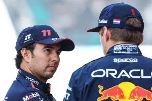 Sergio Perez (MEX), Red Bull Racing and Max Verstappen (NLD), Red Bull Racing Formula 1 World Championship, Rd 23, Abu