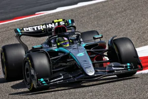 Lewis Hamilton (GBR) Mercedes AMG F1 W15. Formula 1 Testing, Sakhir, Bahrain, Day Three.- www.xpbimages.com, EMail: