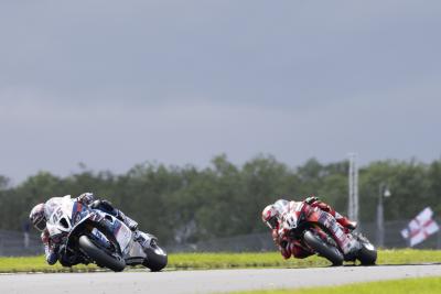 Scott Redding leads Nicolo Bulega, 2024 UK WorldSBK. Credit: Gold and Goose.