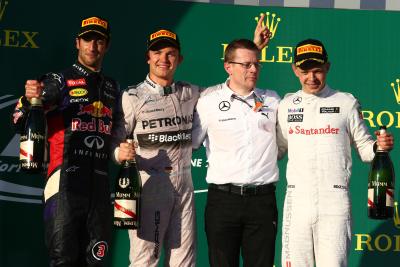 Andy Cowell (centre) was the mastermind behind Mercedes' engine