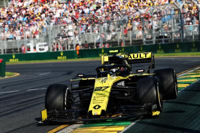 Ricciardo feels “recharged” after ‘draining’ Renault debut