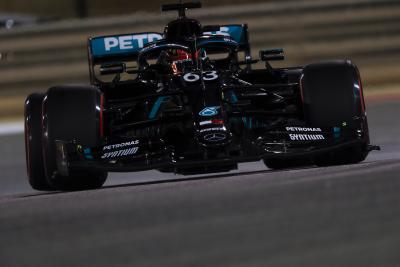 Russell was pressing wrong buttons on Mercedes F1 qualifying debut