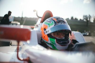 The teenage ‘new Lewis Hamilton’ sensation on Mercedes books