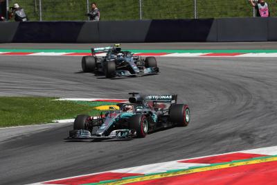 Hamilton: Mercedes needs ‘bulletproof’ F1 strategy fix