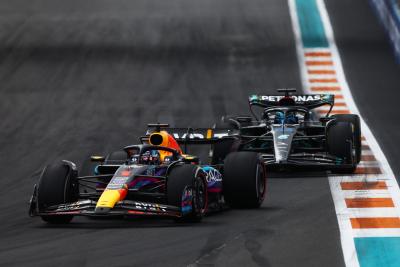 Horner teases Mercedes and Ferrari: “Where are the others?”