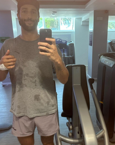 Daniel Ricciardo displays massive post-surgery wound