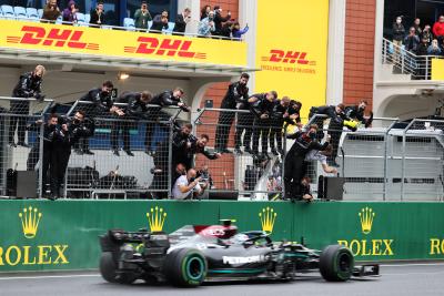 Bottas beats Verstappen to end F1 win drought, Hamilton a frustrated P5