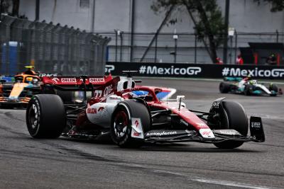F1 GP Mexico City: Kalahkan Hamilton, Verstappen Ukir Rekor Baru