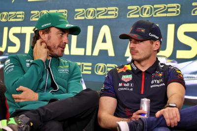 Presenter F1 Bandingkan Verstappen dengan Alonso