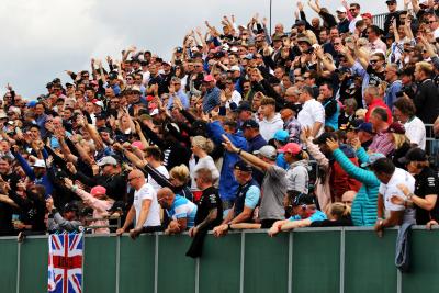 British GP set for capacity F1 crowd after “productive discussions”