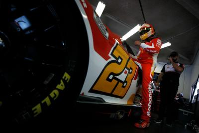 Rain Cancels Daytona Qualifying, Larson, Elliott Start on Front Row