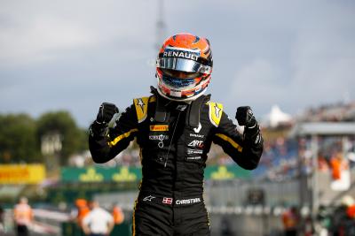 Lundgaard goes lights-to-flag in Hungary for maiden F3 win