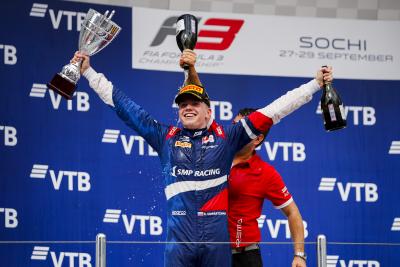 Shwartzman meraih gelar F3 saat Armstrong meraih kemenangan Sochi