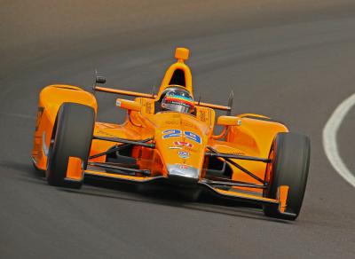 Chevrolet dikukuhkan sebagai partner mesin McLaren untuk Indy 500